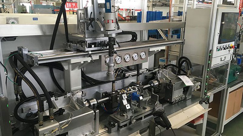 制药流水线设备材质：选择标准与关键考量